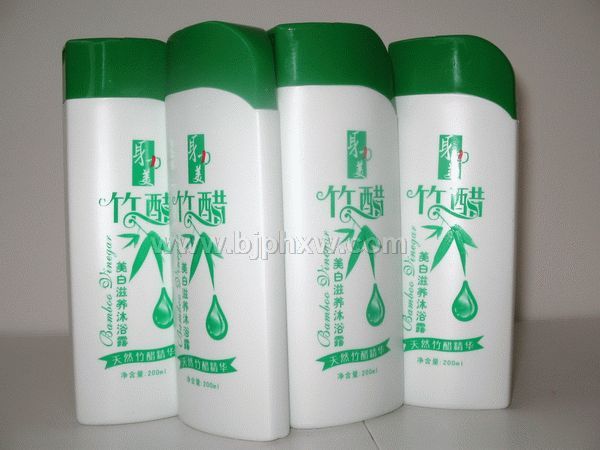 美白滋養(yǎng)沐浴露