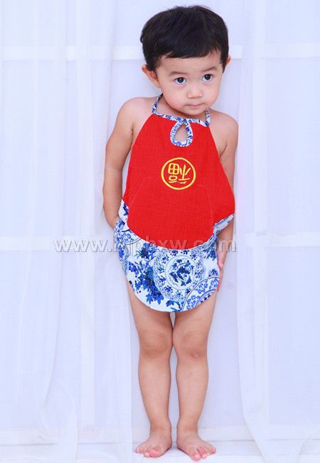 三成景艾絨肚兜